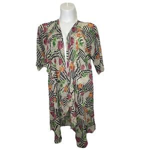 LulaRoe Woman’s Shirley Duster Size M Roses Floral Cover Up Kimono Comfortable